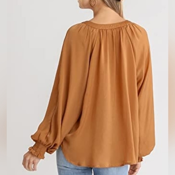 Umgee Peasant Blouse Large NWT Fall Neutral Cottagecore - Picture 4 of 9
